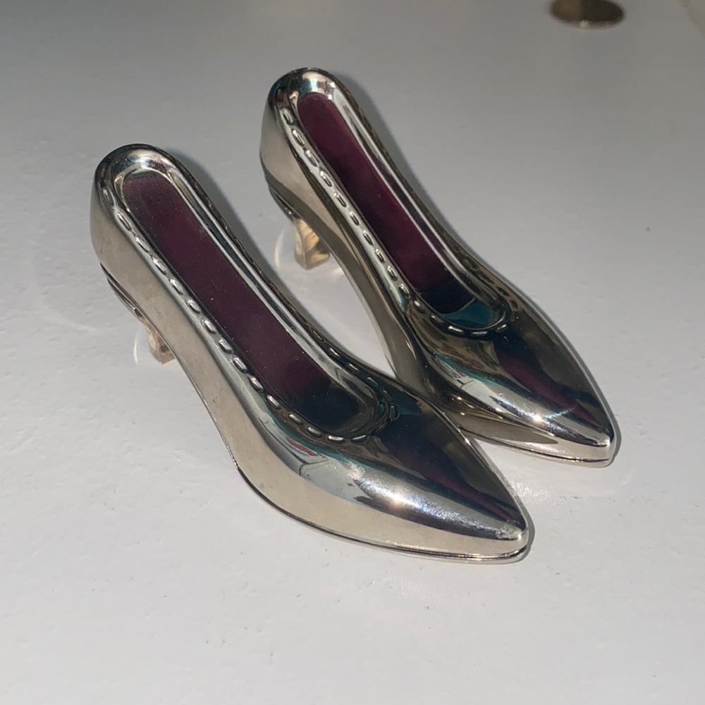 High heel salt and pepper shakers 🧂🌶